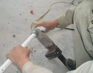 顺城漏水维修电话